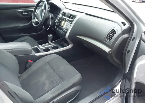 2015 Nissan Altima 2.5 S из США, поврежденный, VIN 1N4AL3AP9FN373130